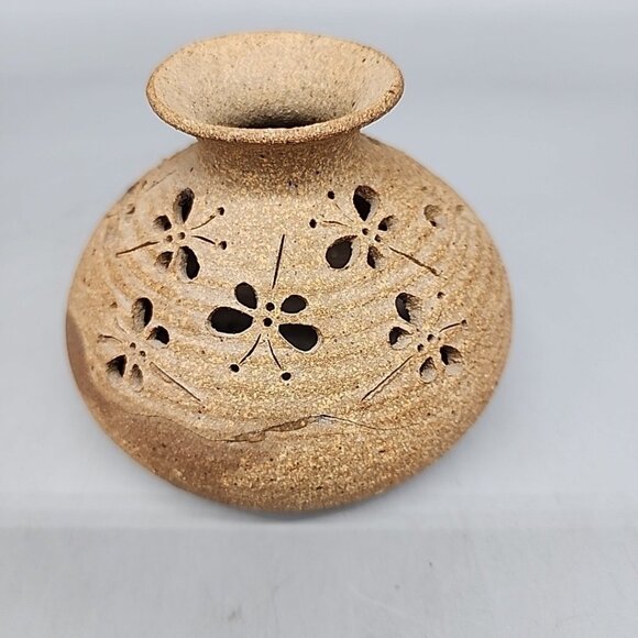 Stoneware Incense Burner Beige Butterfly 4" vase - Picture 1 of 6